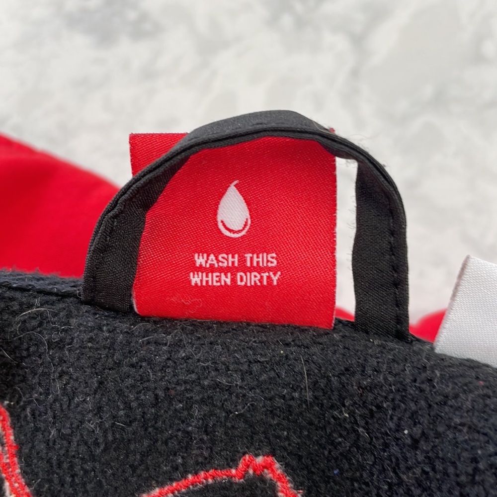 Black and red puma L jacket - Picture 4 of 10